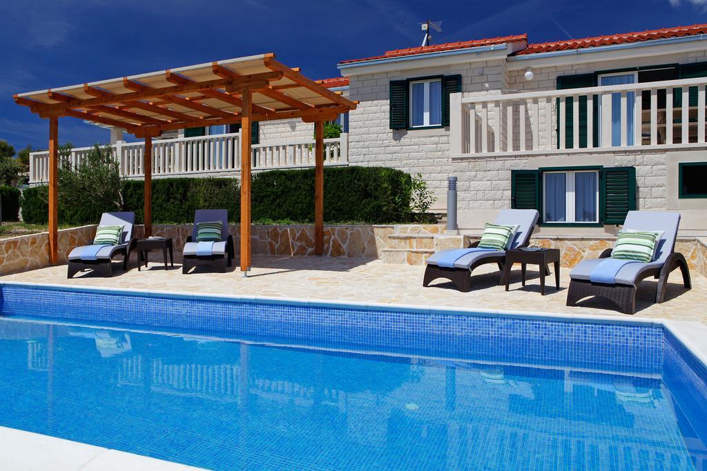 Holiday Homes Oliva Bol Rom bilde